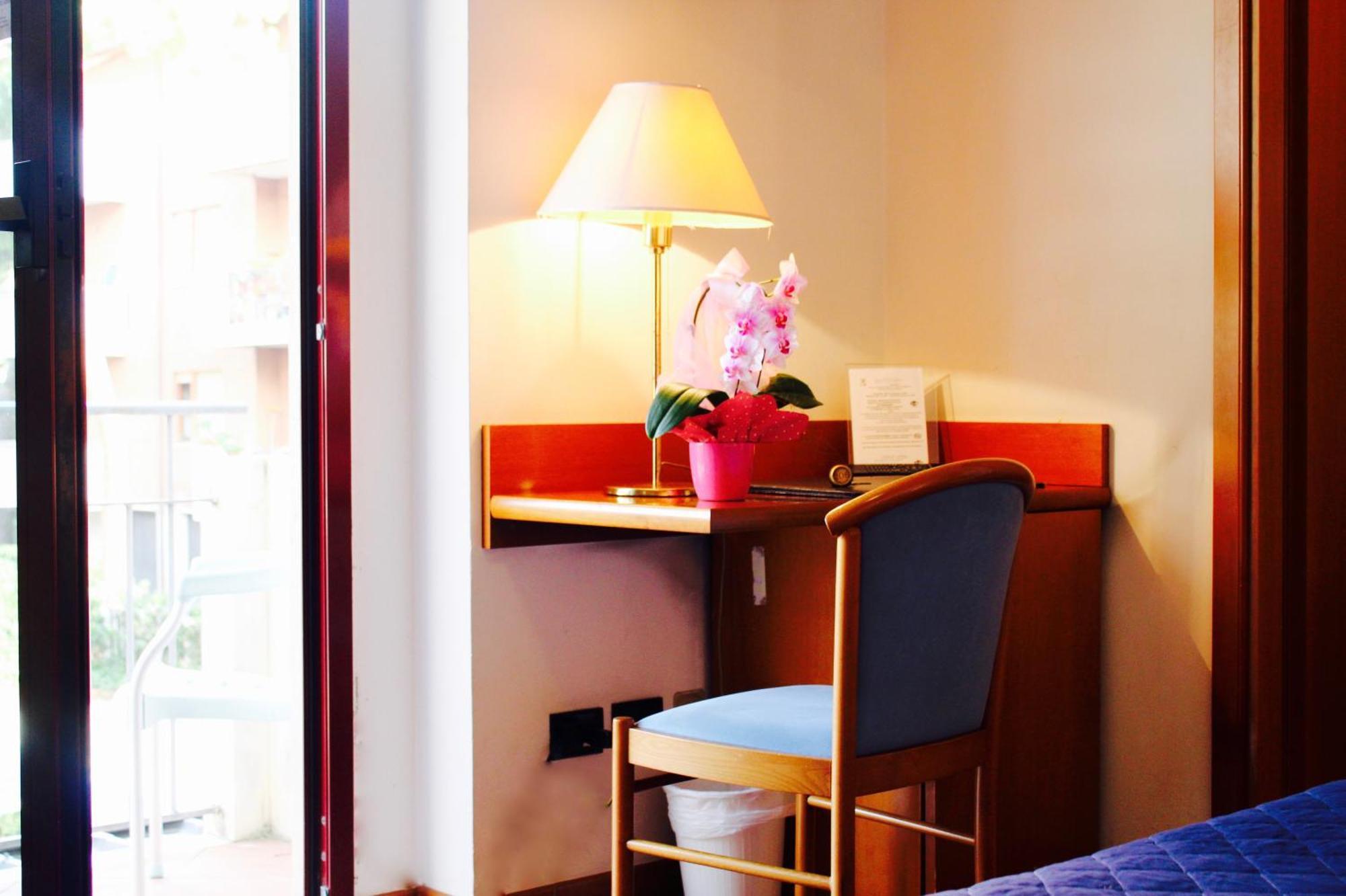 Arcangelo Roof Hotel Rimini Exterior photo